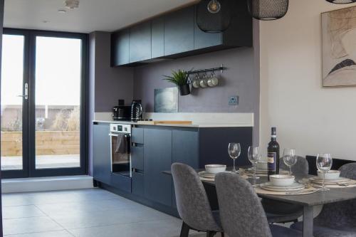 3BR Manchester Penthouse - Sky Garden & City Views, Manchester