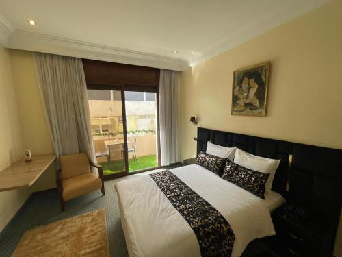 1 queen bed