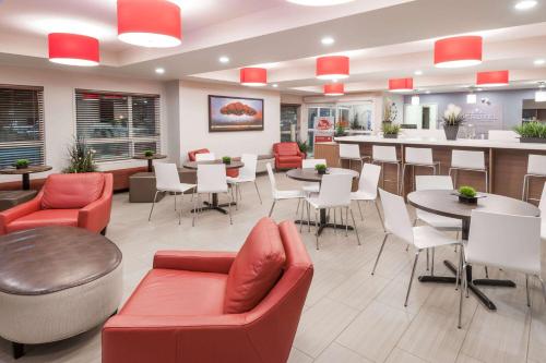 Microtel Inn & Suites by Wyndham Fort Saint John