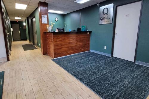 Quality Inn & Suites Columbia I-70