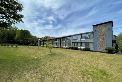 Wingate by Wyndham Lake George in Lake George, USA