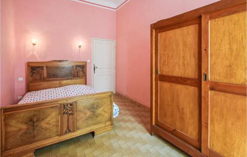 2 Bedroom Beautiful Home In Avignon