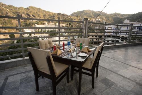 Surrounding environment, Hotel One Swat in Mingora