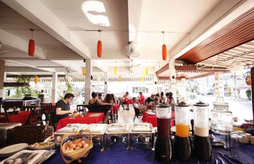 Restaurante, Lotus Friendly Hotel in Koh Samui