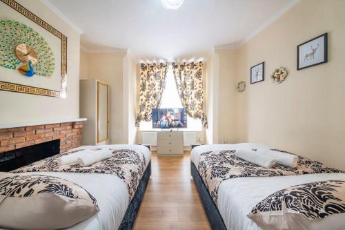 *1va* ground floor apartment setup for your most amazing & relaxed stay + Free Parking + Free Fast WiFi * 4