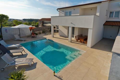 Villa Luka with private pool near Pula