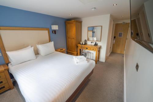Waterside Hotel & Leisure Club