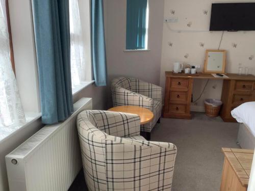 New Overlander Inn - image 12