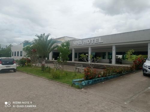 . HOTEL UNA