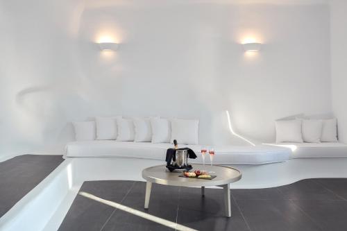 Katikies Chromata Santorini - The Leading Hotels of the World - image 5