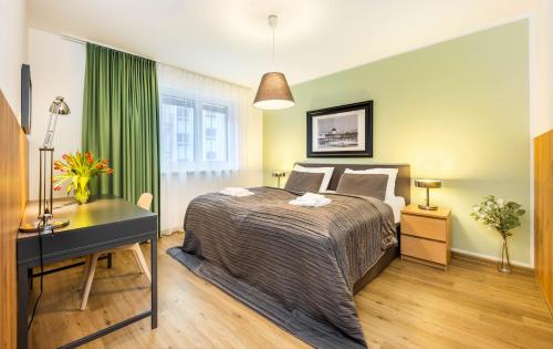 Jimmy's Apartments 12 - image 2