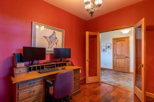 Tobeys Den in Fleetwood, USA
