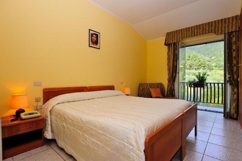 1 twin bed