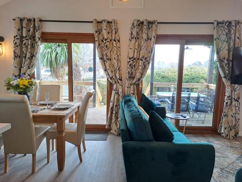 Skats, River Retreat - Norfolk Broads in Brundall