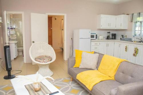 Équipements, Gorgeous 2-Bed Apt Sleeps 3 in St Johns in Potters Village