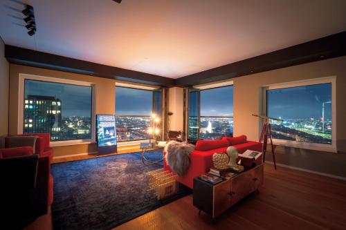 Bohr Apartment Copenhagen - Panoramic Skyline