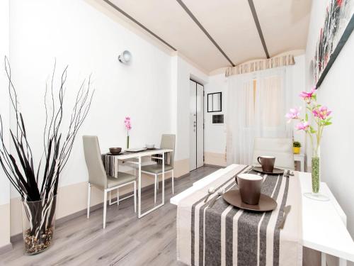 White Rooms Colosseo – Rome