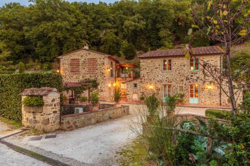 Villa Veranda, a Romantic Farmhouse with Pool - Accommodation - Larciano