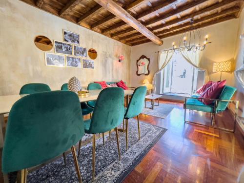 IREX Campo de Fiori - 3 bedrooms with View near Navona & Pantheon, Рим (фото 4)