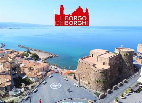 Casa Di Giorgio - Fronte Spiaggia in ปิซโซ