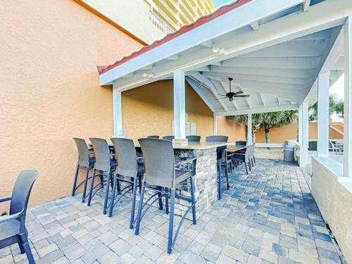 Oprema, New Smyrna Beachfront Modern Condo in North Atlantic Avenue