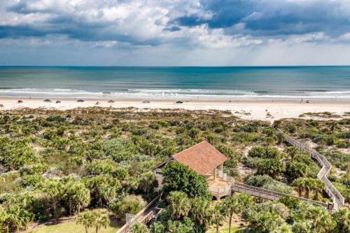 plaža, New Smyrna Beachfront Modern Condo in North Atlantic Avenue