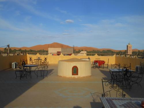 Balkonas / terasa, Riad Aicha & Camel Trekking in Hasilabiedas