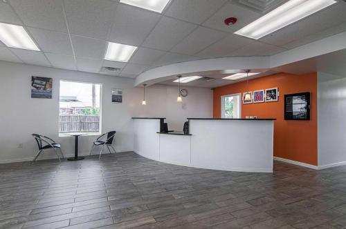 LoneStar Inn and Suites in Sherman, USA