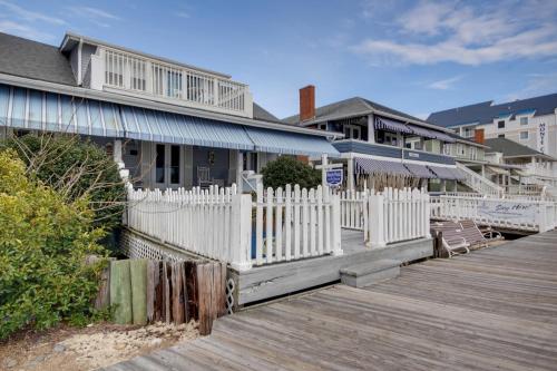 Beach Walk on the Ocean – Ocean City, MD