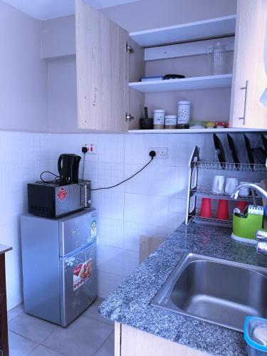 The Purple Gem Airbnb -South B- Oak South Apartments in Nairobi