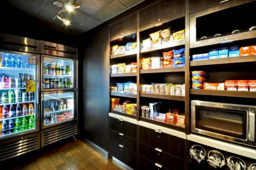 Courtyard Dallas Medical Market Center - image 10