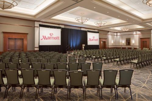 Auburn Hills Marriott Pontiac