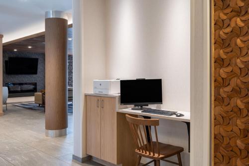Fairfield Inn & Suites Minneapolis North in Brooklyn Center, USA