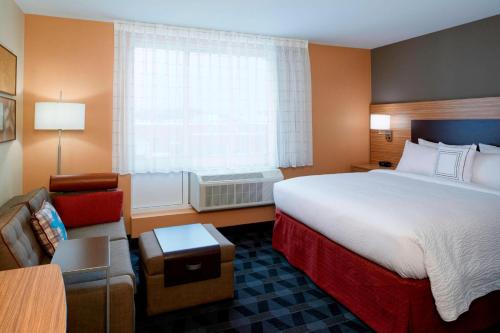 TownePlace Suites by Marriott Grand Rapids Airport