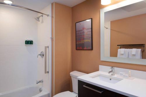 TownePlace Suites by Marriott Grand Rapids Airport