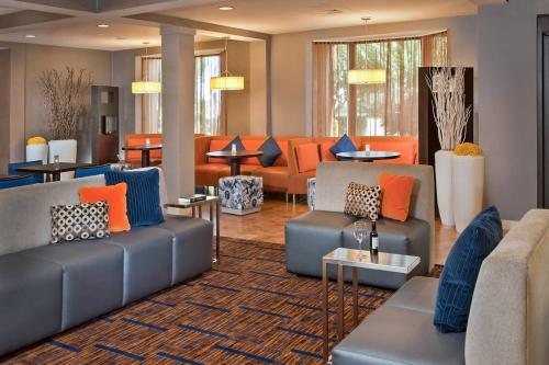 Courtyard by Marriott Frederick - Hotel