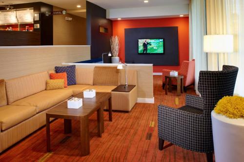 Courtyard by Marriott Lexington North