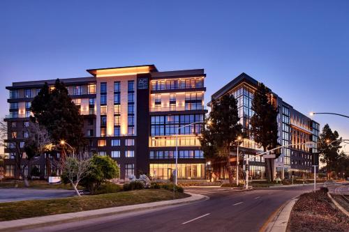 AC Hotel by Marriott Sunnyvale Moffett Park - Sunnyvale