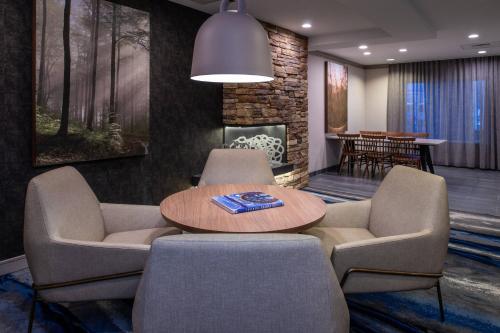 Fairfield Inn & Suites High Point Archdale