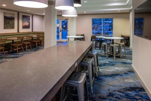 Fairfield Inn & Suites High Point Archdale - image 11
