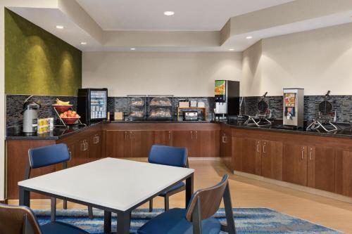 Fairfield Inn & Suites by Marriott Findlay