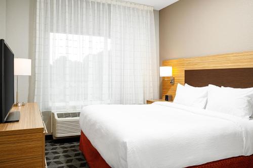 TownePlace Suites by Marriott Ironton - image 8