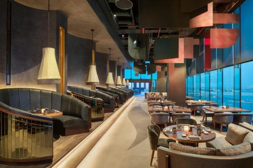 Ravintola, W Dubai - The Palm in Palm Jumeirah