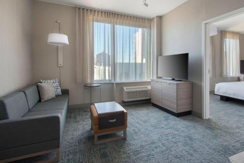 TownePlace Suites by Marriott New York Brooklyn - image 14