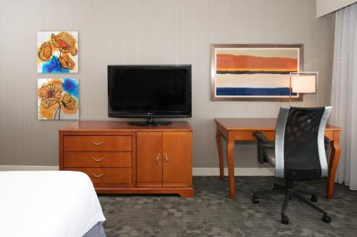 Courtyard by Marriott Newark Silicon Valley