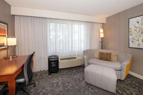 Courtyard by Marriott Newark Silicon Valley