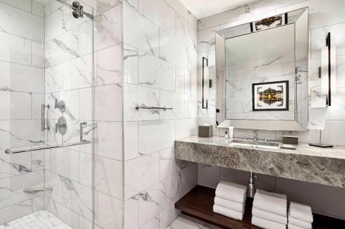 JW Marriott New Orleans - image 9