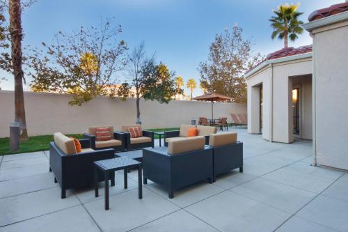 Courtyard by Marriott Palmdale - Hotel