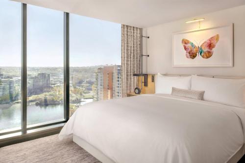 JW Marriott Parq Vancouver - image 2
