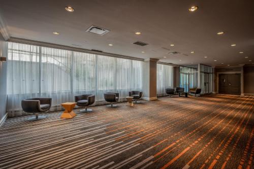 Delta Hotels by Marriott Montreal image 19